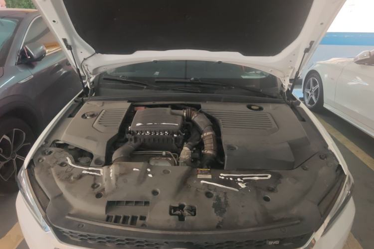 Used BYD Qin Pro New Energy 2018 DM 1.5TI Automatic Smart Connect Enjoyment Model Engine Bay