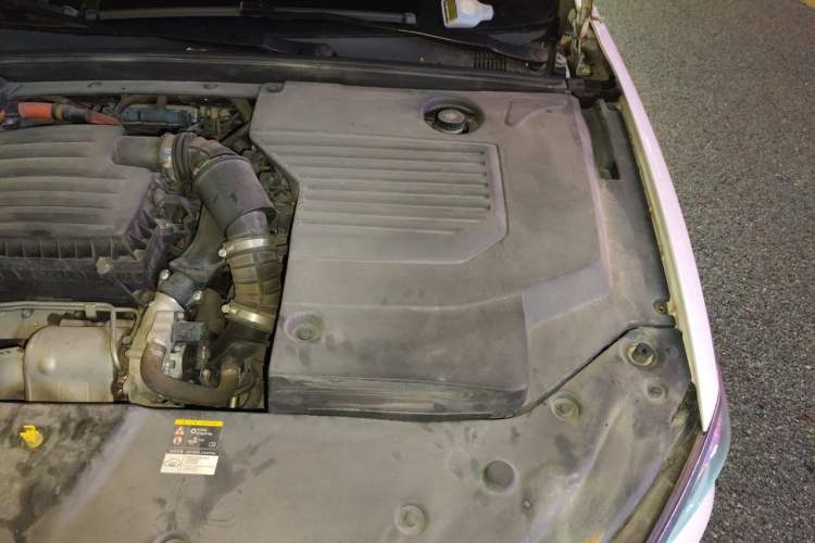 Used BYD Qin Pro New Energy 2018 DM 1.5TI Automatic Smart Connect Dynamic Model Engine Bay Left