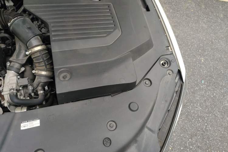 Used BYD Qin Pro New Energy 2018 DM 1.5TI Automatic Smart Connect Elite Model Engine Bay Left