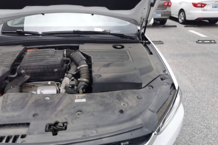 Used BYD Qin Pro New Energy 2018 DM 1.5TI Automatic Smart Connect Elite Model Engine Bay Left