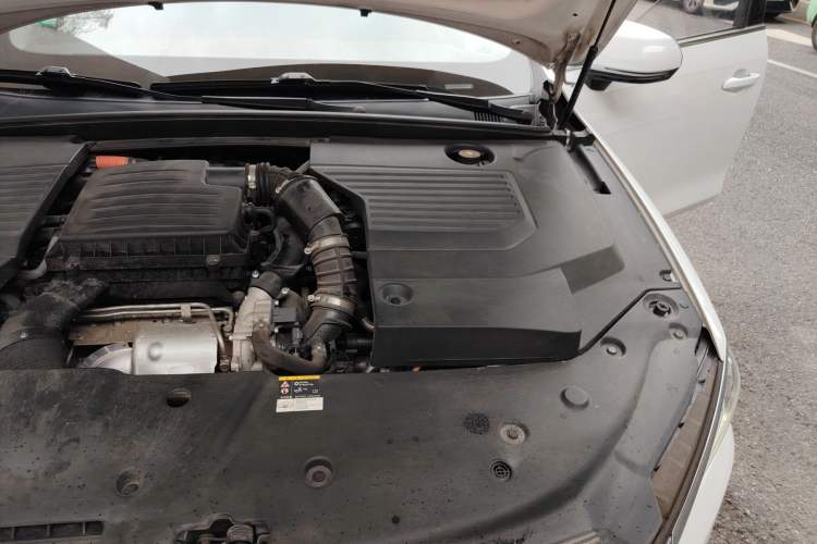 Used BYD Qin Pro New Energy 2018 DM 1.5TI Automatic Smart Connect Elite Model Engine Bay Left