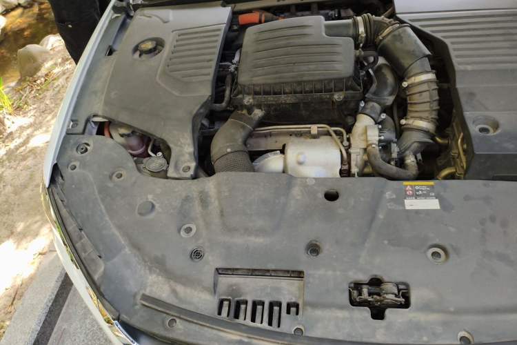 Used BYD Qin Pro New Energy 2018 DM 1.5TI Automatic Smart Connect Elite Model Engine Bay Right
