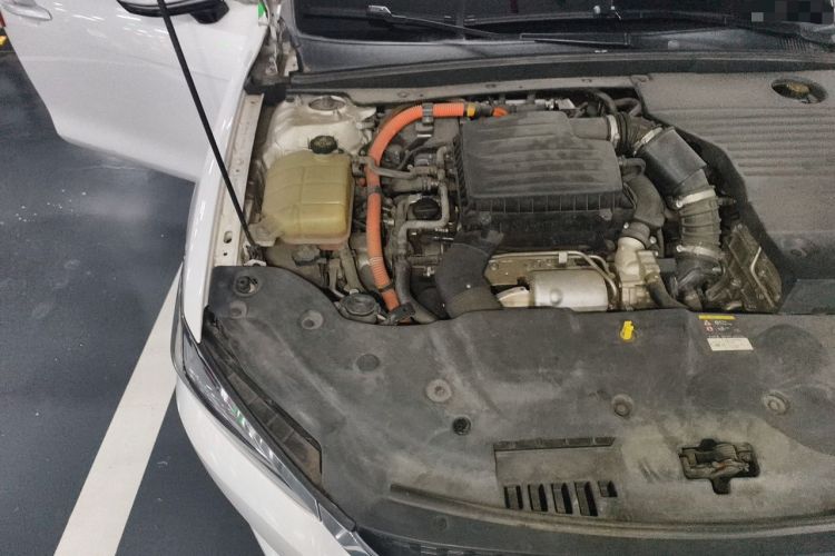 Used BYD Qin Pro New Energy 2018 DM 1.5TI Automatic Smart Connect Dynamic Model Engine Bay Right