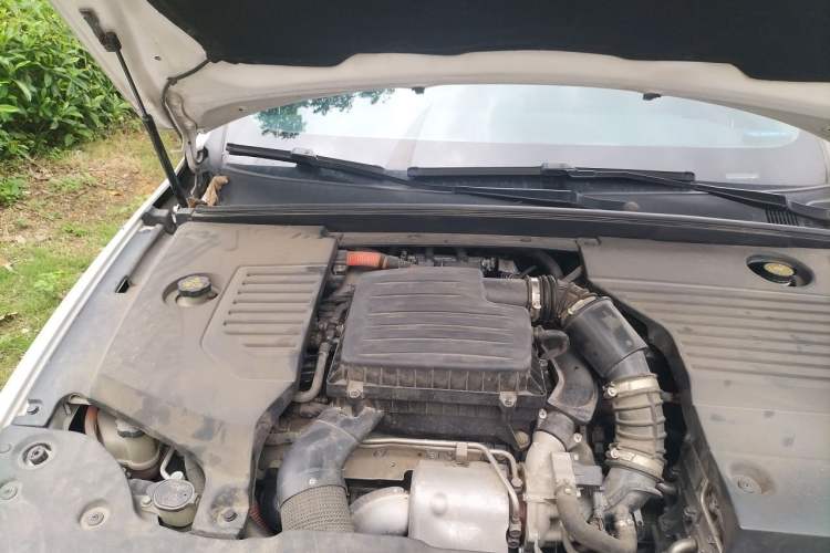 Used BYD Qin Pro New Energy 2018 DM 1.5TI Automatic Smart Connect Elite Model Engine Bay Right