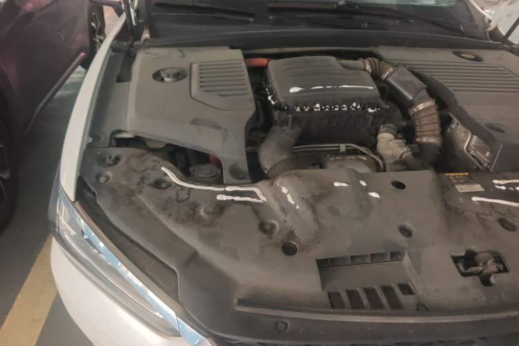 Used BYD Qin Pro New Energy 2018 DM 1.5TI Automatic Smart Connect Enjoyment Model Engine Bay Right