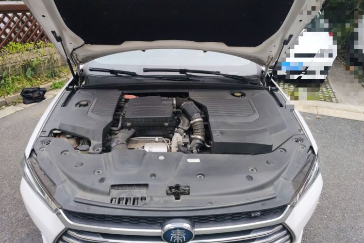 Used BYD Qin Pro New Energy 2018 DM 1.5TI Automatic Smart Connect Elite Model Engine Bay