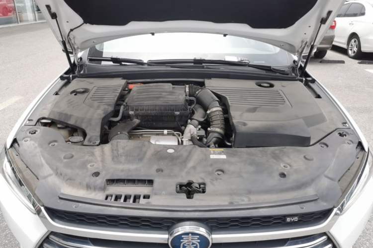 Used BYD Qin Pro New Energy 2018 DM 1.5TI Automatic Smart Connect Elite Model Engine Bay