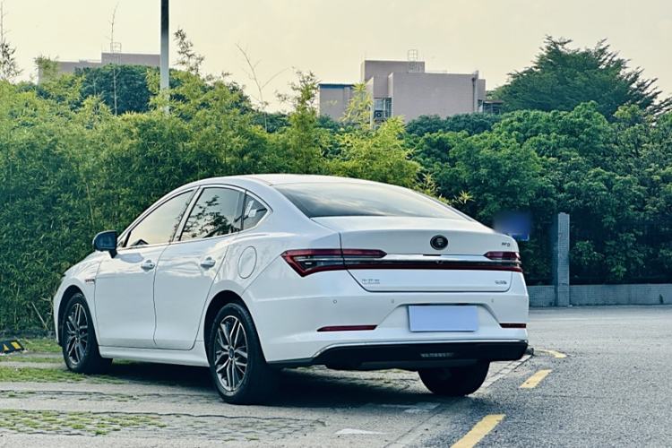 Used BYD Qin Pro New Energy 2018 DM 1.5TI Automatic Smart Connect Elite Model Exterior 2