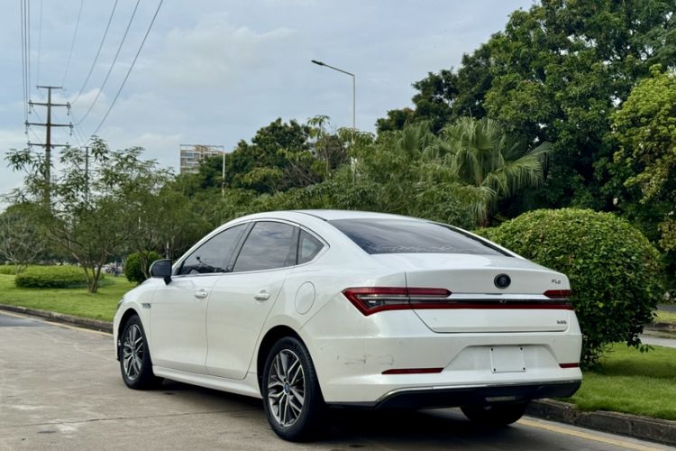 Used BYD Qin Pro New Energy 2018 DM 1.5TI Automatic Smart Connect Enjoyment Model Exterior 3