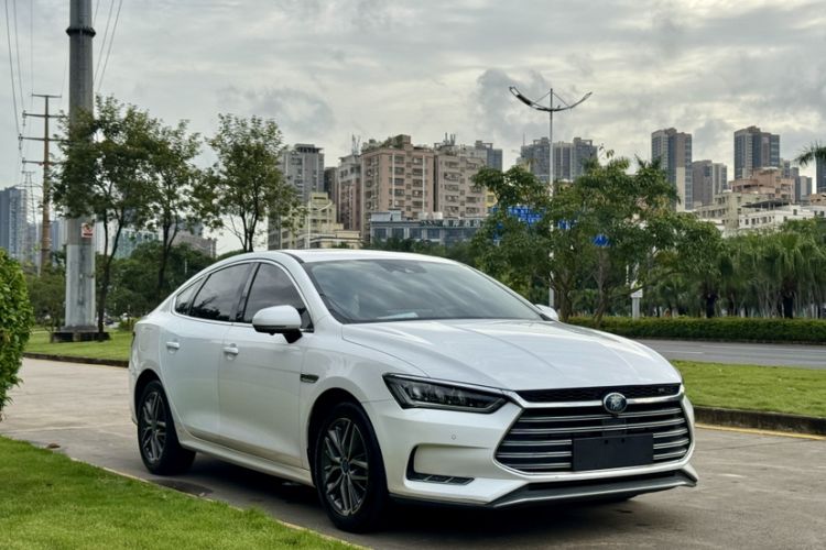 Used BYD Qin Pro New Energy 2018 DM 1.5TI Automatic Smart Connect Enjoyment Model Exterior 5