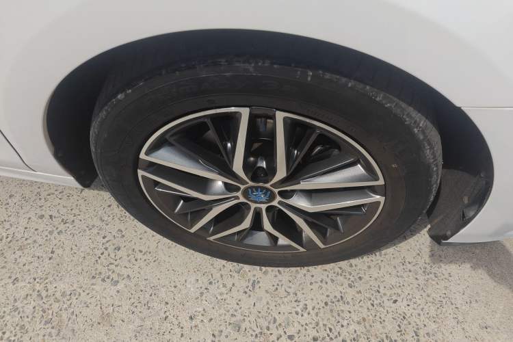 Used BYD Qin Pro New Energy 2018 DM 1.5TI Automatic Smart Connect Elite Model Exterior 7