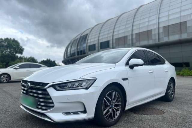 Ojetý BYD Qin Pro New Energy 2018 DM 1.5TI Automatic Smart Connect Elite Model