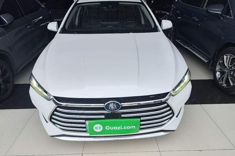 Used BYD Qin Pro New Energy 2018 DM 1.5TI Automatic Smart Connect Elite Model Front