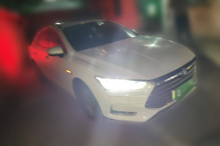 Used BYD Qin Pro New Energy 2018 DM 1.5TI Automatic Smart Connect Enjoyment Model Front Right 45 Deg