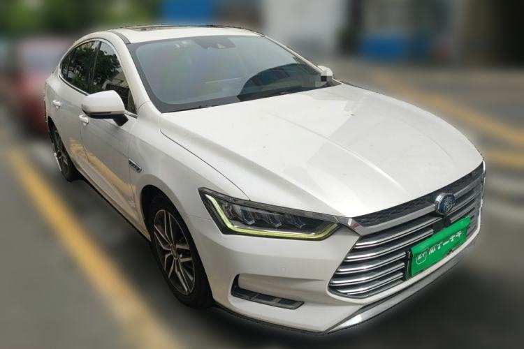 Used BYD Qin Pro New Energy 2018 DM 1.5TI Automatic Smart Connect Elite Model Front Right 45 Deg