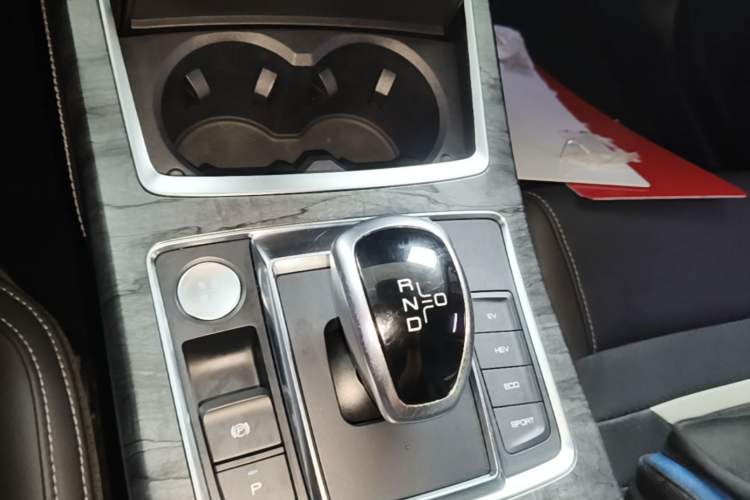 Used BYD Qin Pro New Energy 2018 DM 1.5TI Automatic Smart Connect Enjoyment Model Gear Lever
