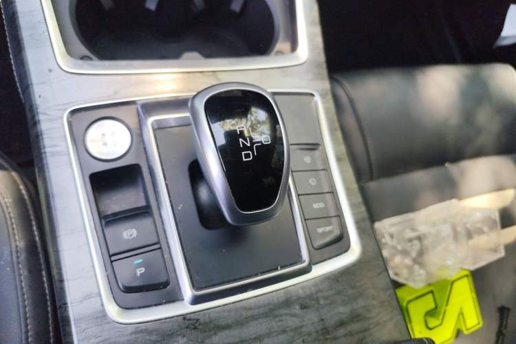 Used BYD Qin Pro New Energy 2018 EV500 Smart Connect Elite Model Gear Lever