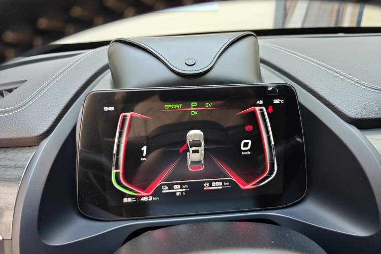 Used BYD Qin Pro New Energy 2018 DM 1.5TI Automatic Smart Connect Elite Model Instrument Cluster