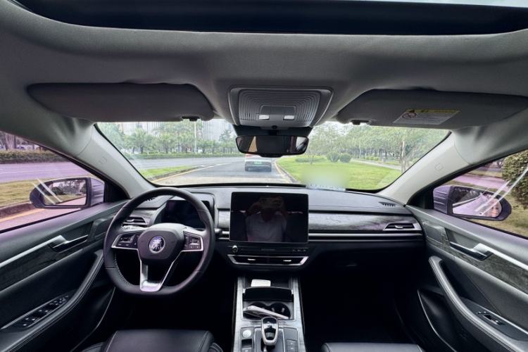 Used BYD Qin Pro New Energy 2018 DM 1.5TI Automatic Smart Connect Enjoyment Model Interior 1