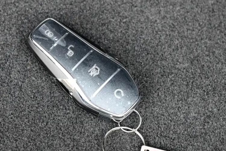 Used BYD Qin Pro New Energy 2018 DM 1.5TI Automatic Smart Connect Dynamic Model Interior 1