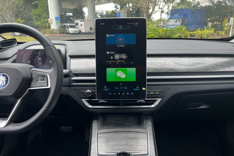 Used BYD Qin Pro New Energy 2018 DM 1.5TI Automatic Smart Connect Dynamic Model Interior 3