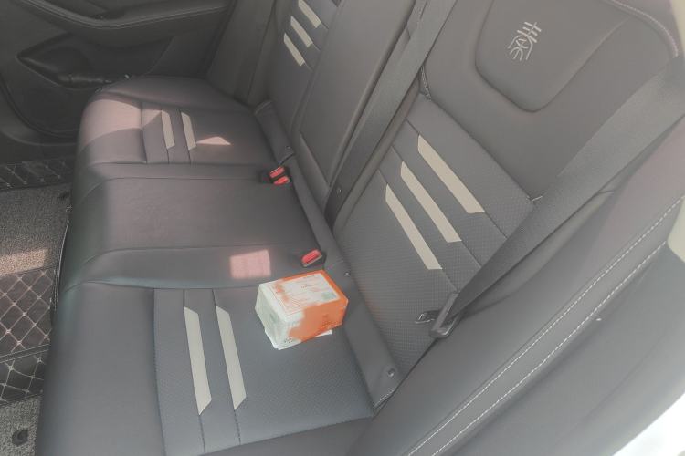 Used BYD Qin Pro New Energy 2018 DM 1.5TI Automatic Smart Connect Elite Model Interior 4