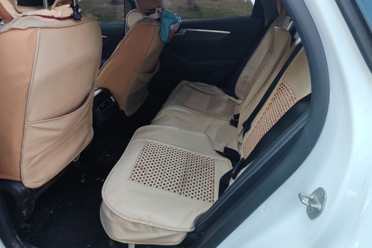 Used BYD Qin Pro New Energy 2018 DM 1.5TI Automatic Smart Connect Enjoyment Model Left Rear Seat