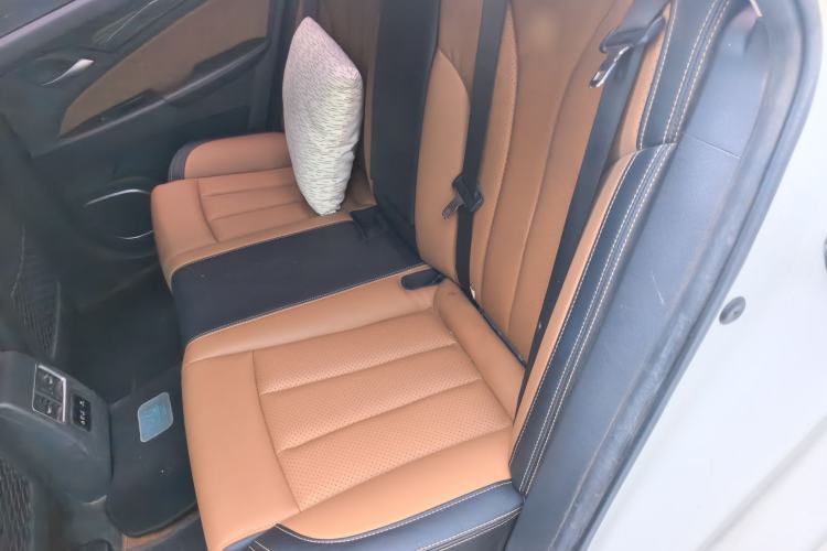 Used BYD Qin Pro New Energy 2018 DM 1.5TI Automatic Smart Connect Enjoyment Model Left Rear Seat