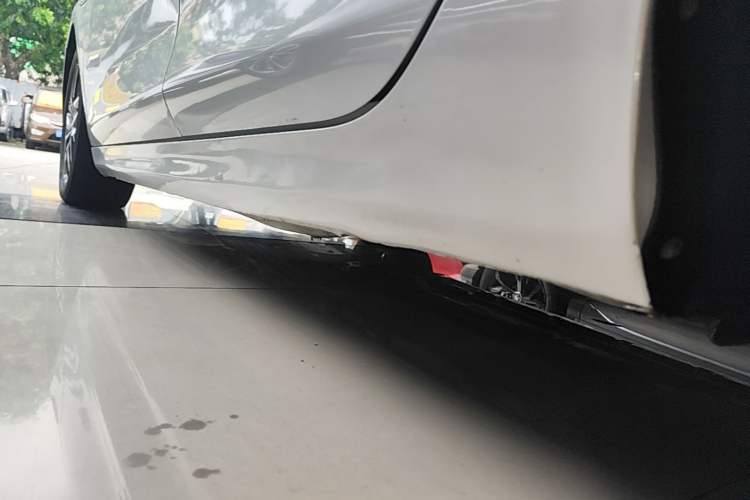 Used BYD Qin Pro New Energy 2018 DM 1.5TI Automatic Smart Connect Elite Model Left Side Sill