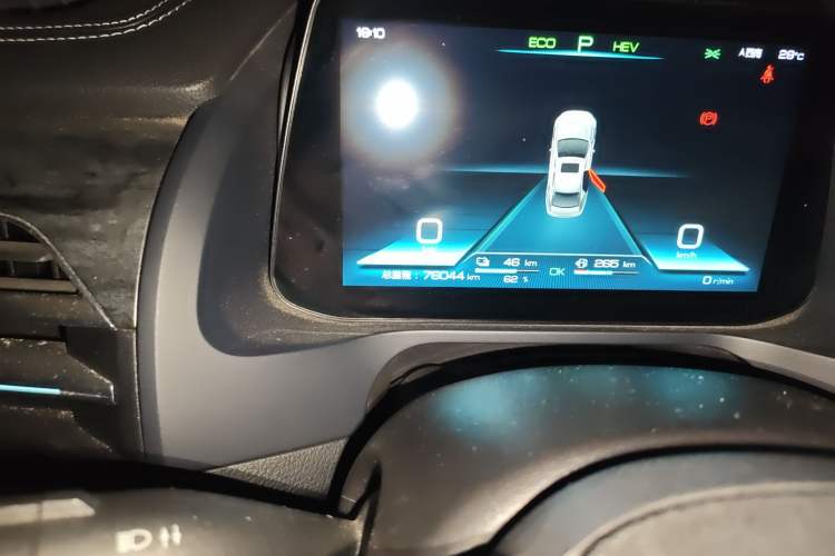Used BYD Qin Pro New Energy 2018 DM 1.5TI Automatic Smart Connect Enjoyment Model Odometer Close Up