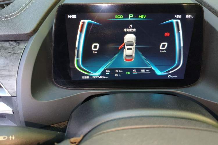 Used BYD Qin Pro New Energy 2018 DM 1.5TI Automatic Smart Connect Elite Model Odometer Close Up