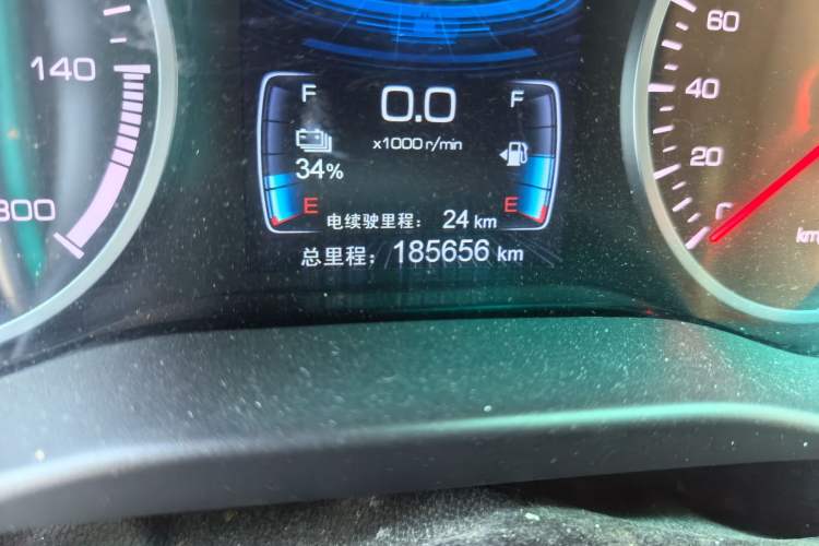 Used BYD Qin Pro New Energy 2018 DM 1.5TI Automatic Smart Connect Enjoyment Model Odometer Close Up