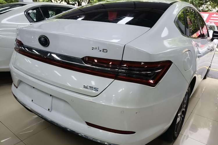 Used BYD Qin Pro New Energy 2018 DM 1.5TI Automatic Smart Connect Enjoyment Model Rear Right 45 Deg