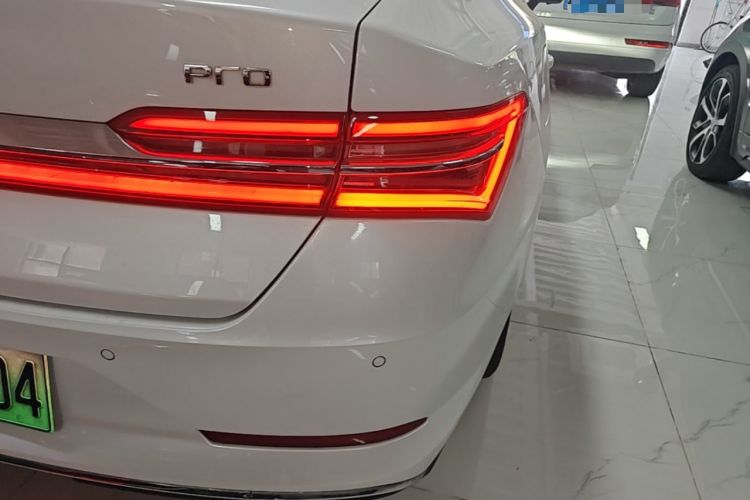 Used BYD Qin Pro New Energy 2018 EV500 Smart Connect Elite Model Right Rear Taillight