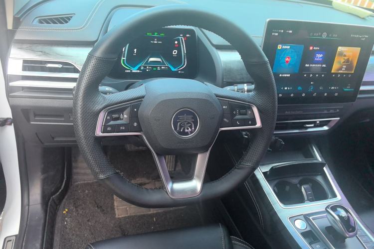 Used BYD Qin Pro New Energy 2018 DM 1.5TI Automatic Smart Connect Elite Model Steering Wheel