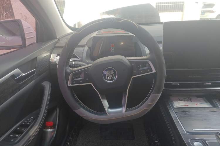 Used BYD Qin Pro New Energy 2018 DM 1.5TI Automatic Smart Connect Elite Model Steering Wheel