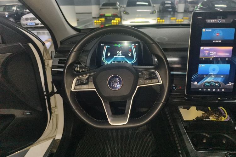 Used BYD Qin Pro New Energy 2018 DM 1.5TI Automatic Smart Connect Dynamic Model Steering Wheel