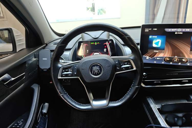 Used BYD Qin Pro New Energy 2018 DM 1.5TI Automatic Smart Connect Elite Model Steering Wheel