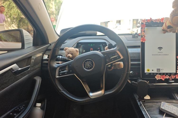 Used BYD Qin Pro New Energy 2018 DM 1.5TI Automatic Smart Connect Enjoyment Model Steering Wheel