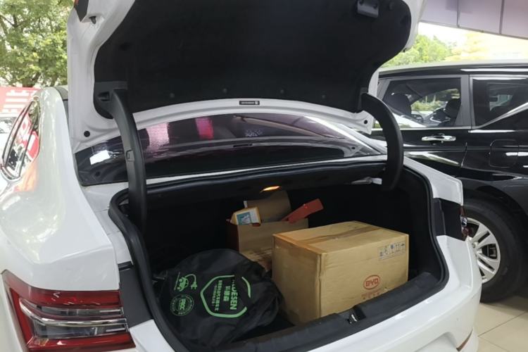 Used BYD Qin Pro New Energy 2018 DM 1.5TI Automatic Smart Connect Enjoyment Model Trunk