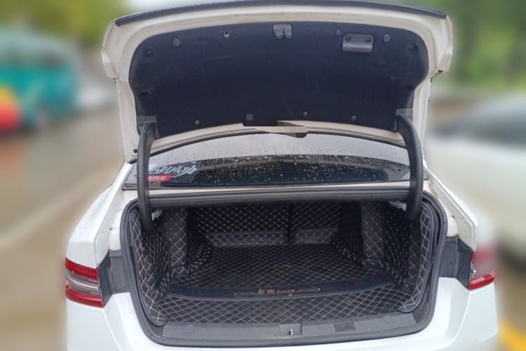 Used BYD Qin Pro New Energy 2018 EV500 Smart Connect Leading Model Trunk