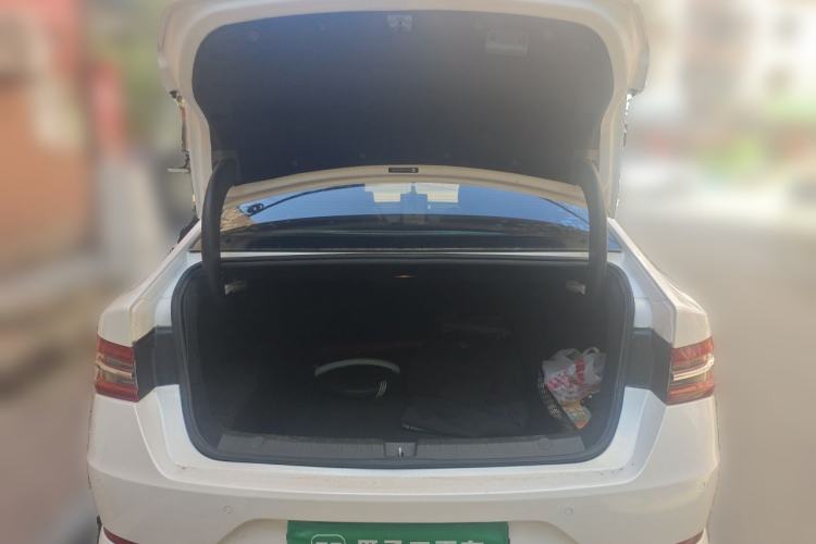 Used BYD Qin Pro New Energy 2018 DM 1.5TI Automatic Smart Connect Enjoyment Model Trunk