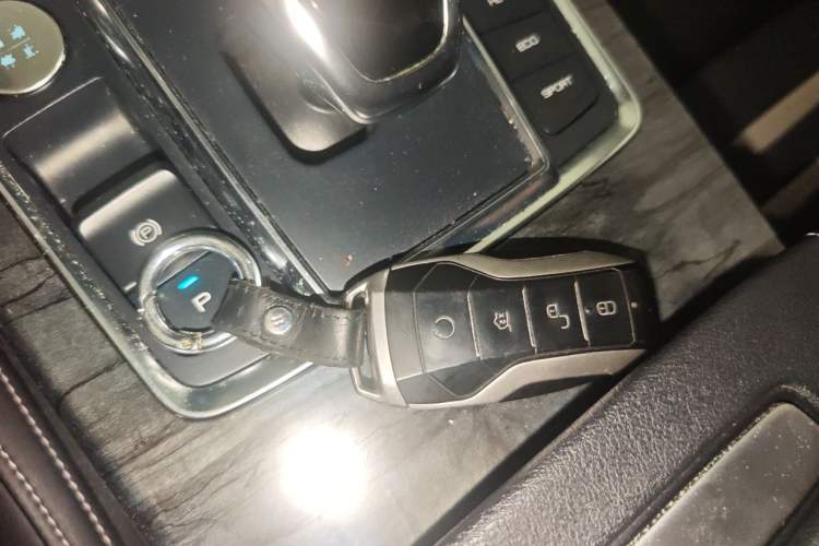 Used BYD Qin Pro New Energy 2018 DM 1.5TI Automatic Smart Connect Enjoyment Model Vehicle Key