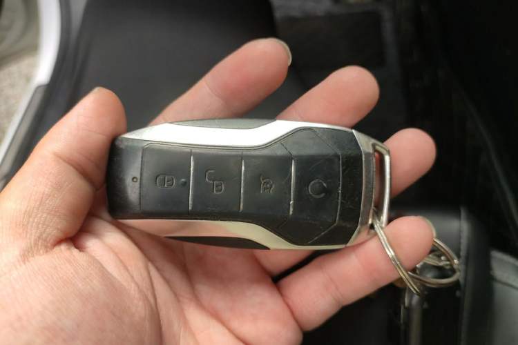 Used BYD Qin Pro New Energy 2018 DM 1.5TI Automatic Smart Connect Elite Model Vehicle Key