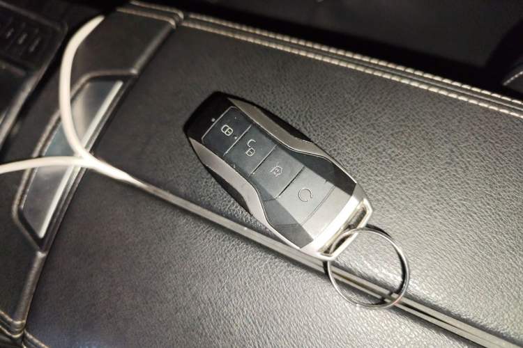 Used BYD Qin Pro New Energy 2018 DM 1.5TI Automatic Smart Connect Dynamic Model Vehicle Key
