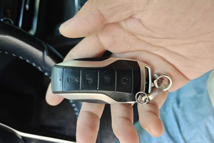 Used BYD Qin Pro New Energy 2018 DM 1.5TI Automatic Smart Connect Elite Model Vehicle Key