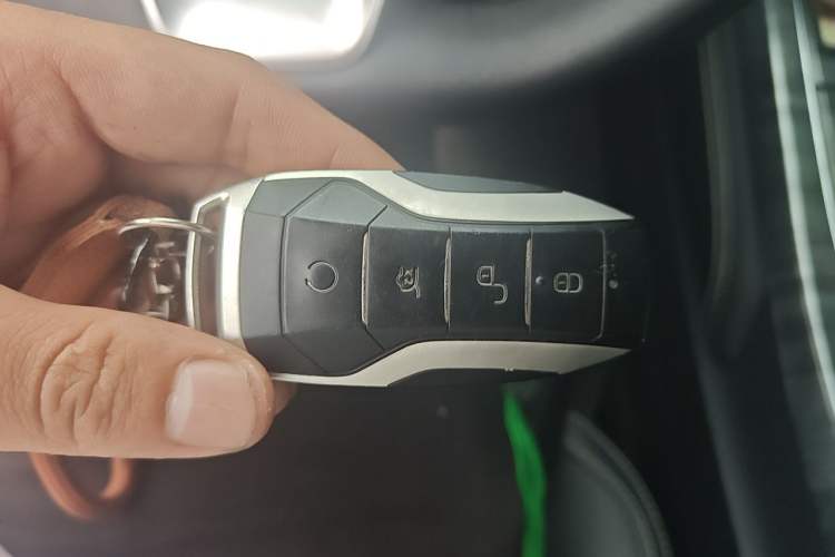 Used BYD Qin Pro New Energy 2018 DM 1.5TI Automatic Smart Connect Elite Model Vehicle Key