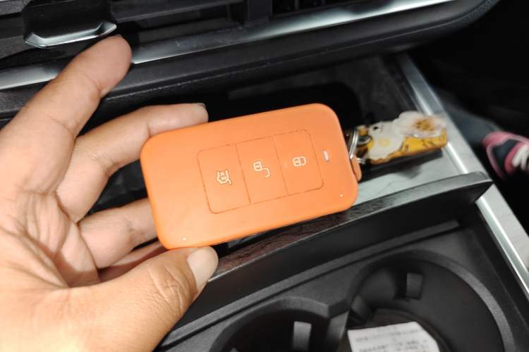 Used BYD Qin Pro New Energy 2018 DM 1.5TI Automatic Smart Connect Elite Model Vehicle Key