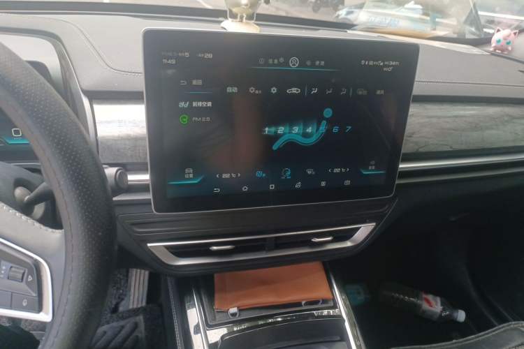 Used BYD Qin Pro New Energy 2019 EV Super Edition High-Power Long-Range Smart-Connected Cutting-Edge Model Audio And AC Panel