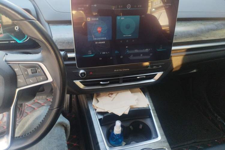 Used BYD Qin Pro New Energy 2019 EV Super Edition High-Power Smart Connect Luxurious Model Audio And AC Panel
